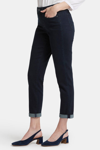 Margot Girlfriend Jeans In Petite - Midnight Falls