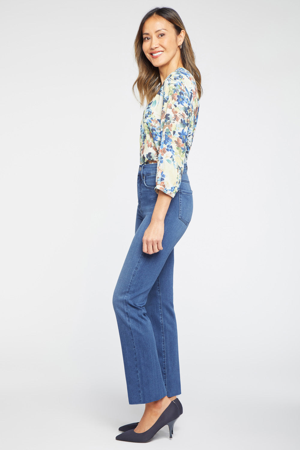 Marilyn Straight Jeans In Petite - Rendezvous