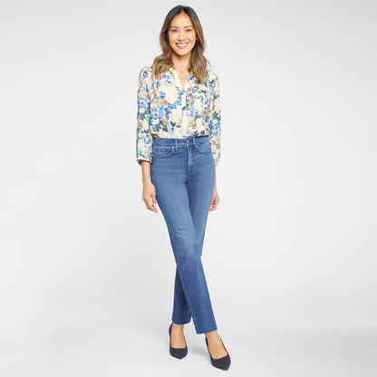 Marilyn Straight Jeans In Petite - Rendezvous