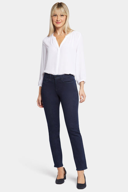 Sheri Slim Jeans In Petite - Rinse
