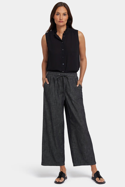 Jayne Pull-On Wide Leg Ankle Pants In Petite - Black Rinse