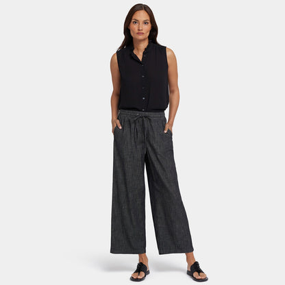 Jayne Pull-On Wide Leg Ankle Pants In Petite - Black Rinse