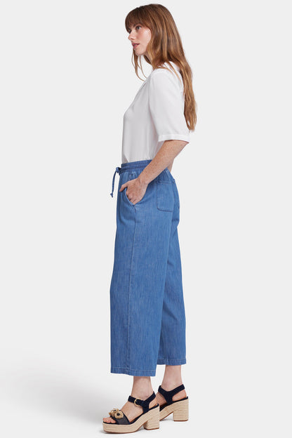 Jayne Pull-On Wide Leg Ankle Pants In Petite - Everly