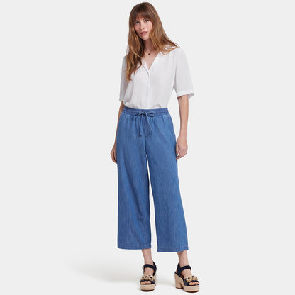 Jayne Pull-On Wide Leg Ankle Pants In Petite - Everly
