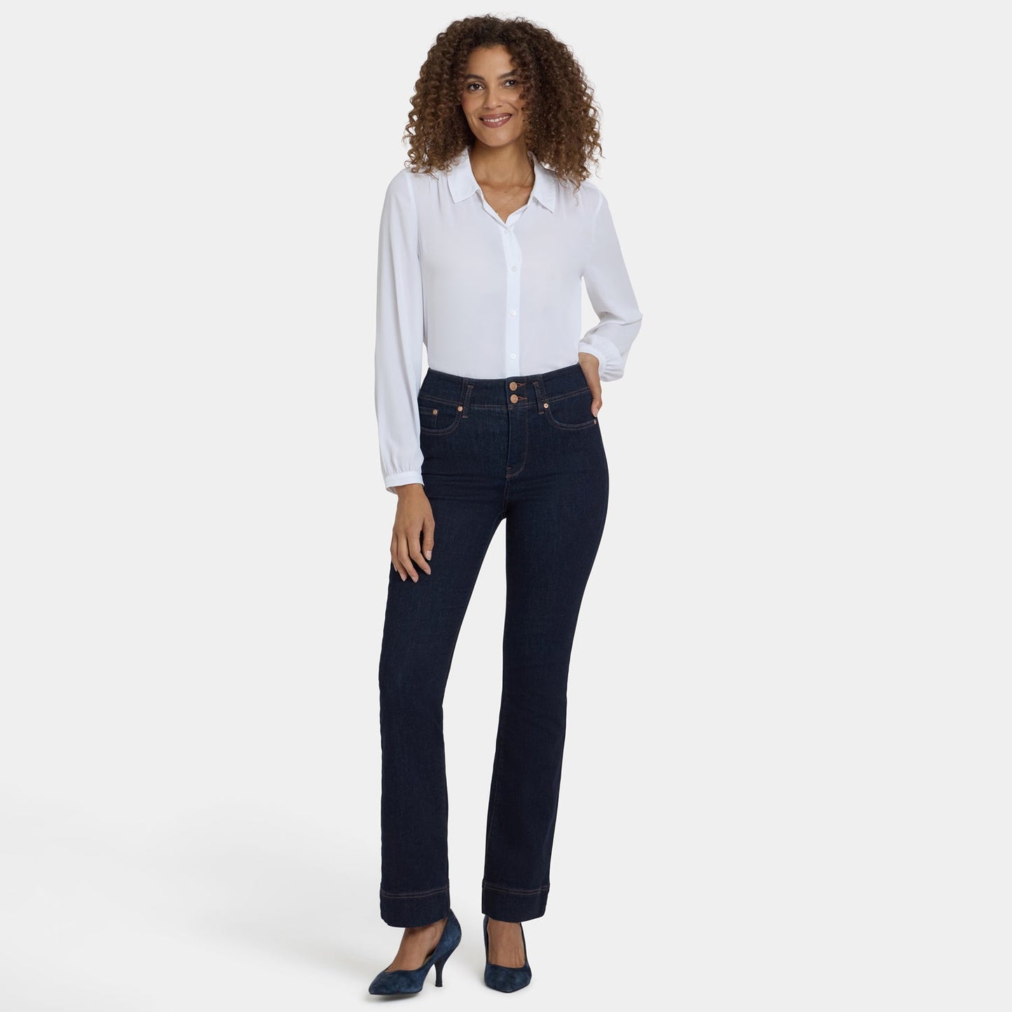 Barbara Bootcut Jeans In Petite - Magical