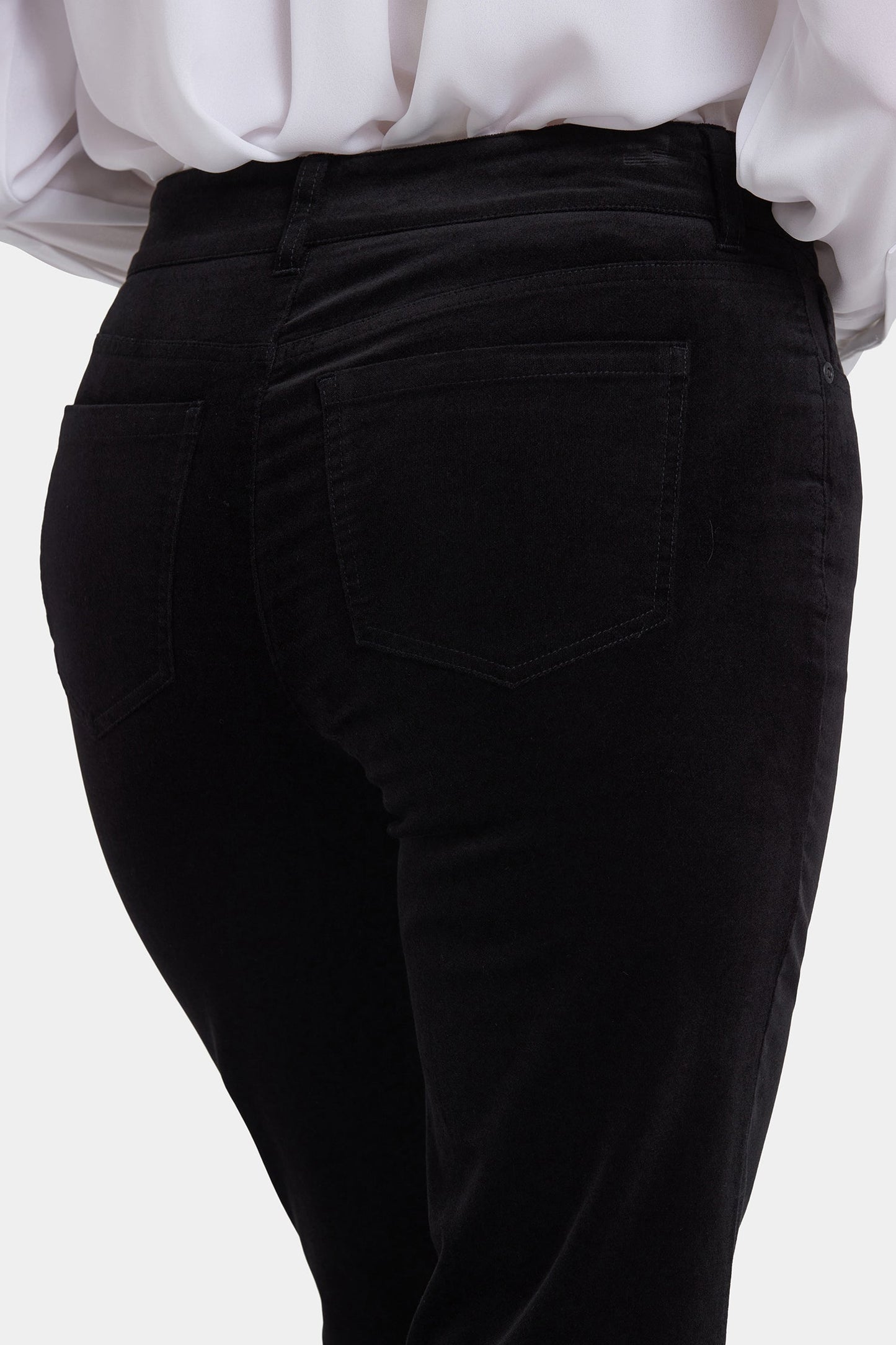 Marilyn Straight Pants In Petite - Black