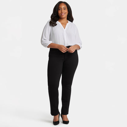 Marilyn Straight Pants In Plus Size - Black
