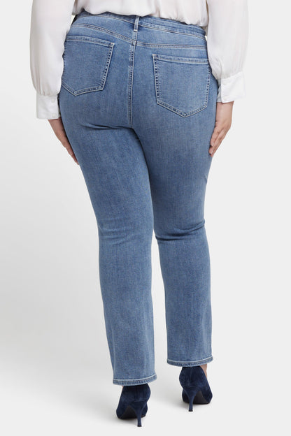 Marilyn Straight Jeans In Plus Size - Hayden Valley
