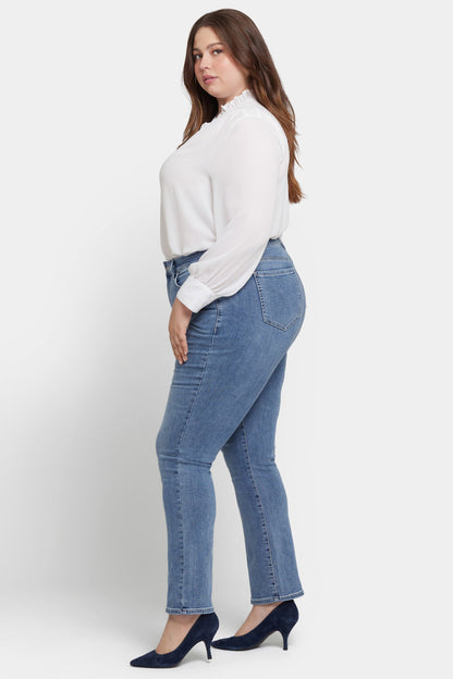 Marilyn Straight Jeans In Plus Size - Hayden Valley