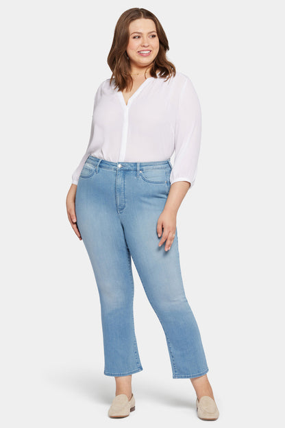 Slim Bootcut Ankle Jeans In Plus Size - Lustre