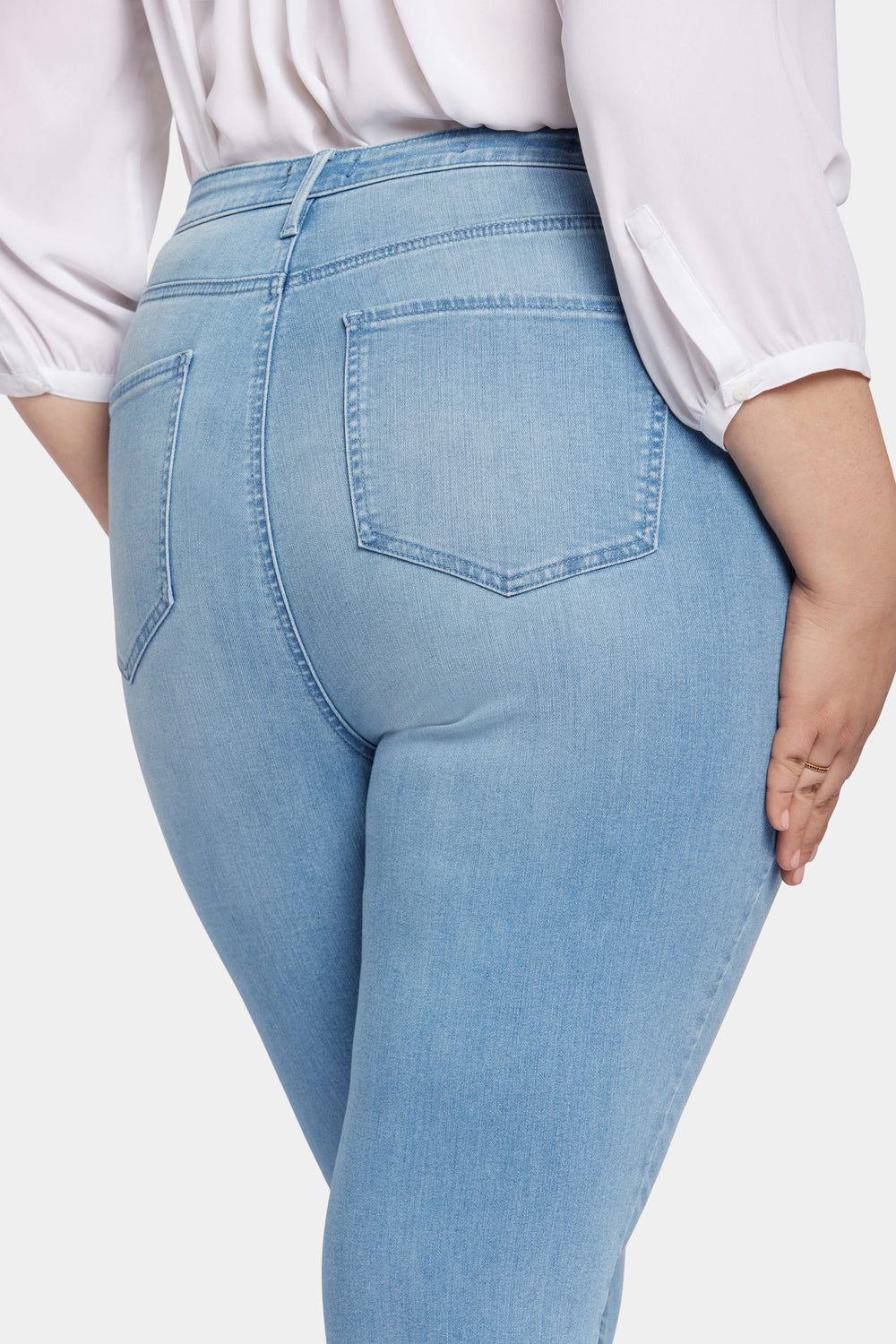 Slim Bootcut Ankle Jeans In Plus Size - Lustre