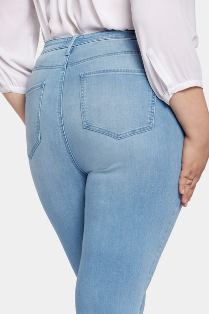 Slim Bootcut Ankle Jeans In Plus Size - Lustre