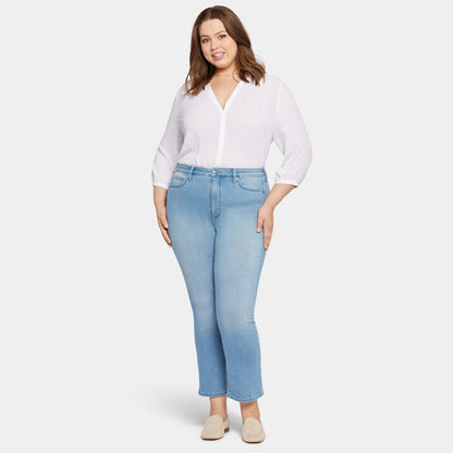 Slim Bootcut Ankle Jeans In Plus Size - Lustre