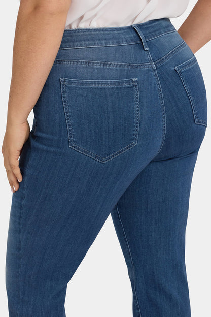 Marilyn Straight Jeans In Plus Size - Cool Marine