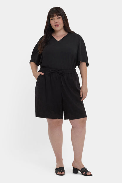 Breezy Bermuda Shorts In Plus Size - Black