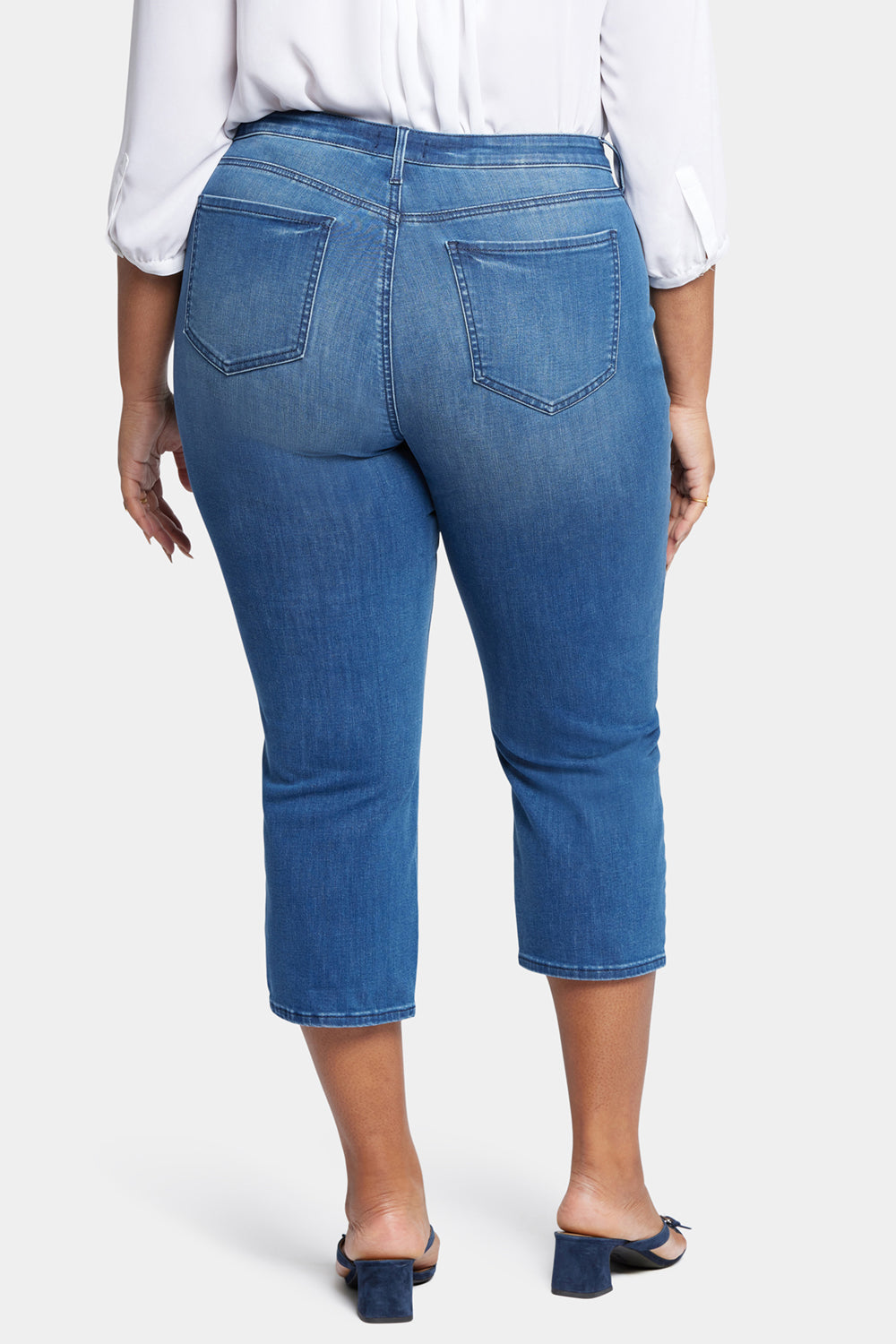 Relaxed Piper Crop Jeans In Plus Size - Melody