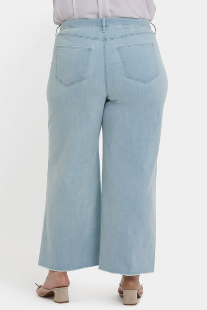 Brodi Wide Leg Ankle Jeans In Plus Size - Clear Waters