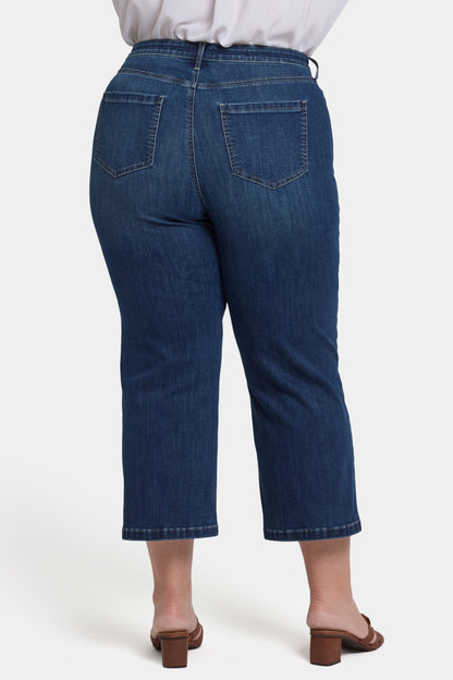 Coco Relaxed Wide Leg Crop Jeans In Plus Size - Rio Rapids