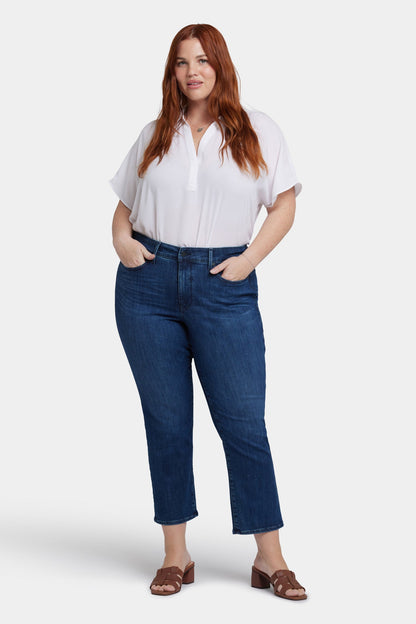 Marilyn Straight Ankle Jeans In Plus Size - Ibiza Blues