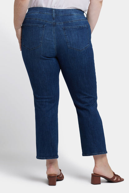 Marilyn Straight Ankle Jeans In Plus Size - Ibiza Blues