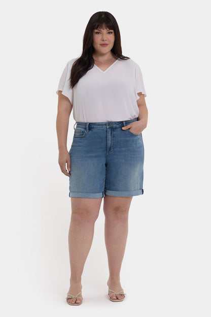 Diana Relaxed Denim Shorts In Plus Size - Barcelona Breeze