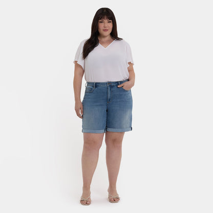 Diana Relaxed Denim Shorts In Plus Size - Barcelona Breeze