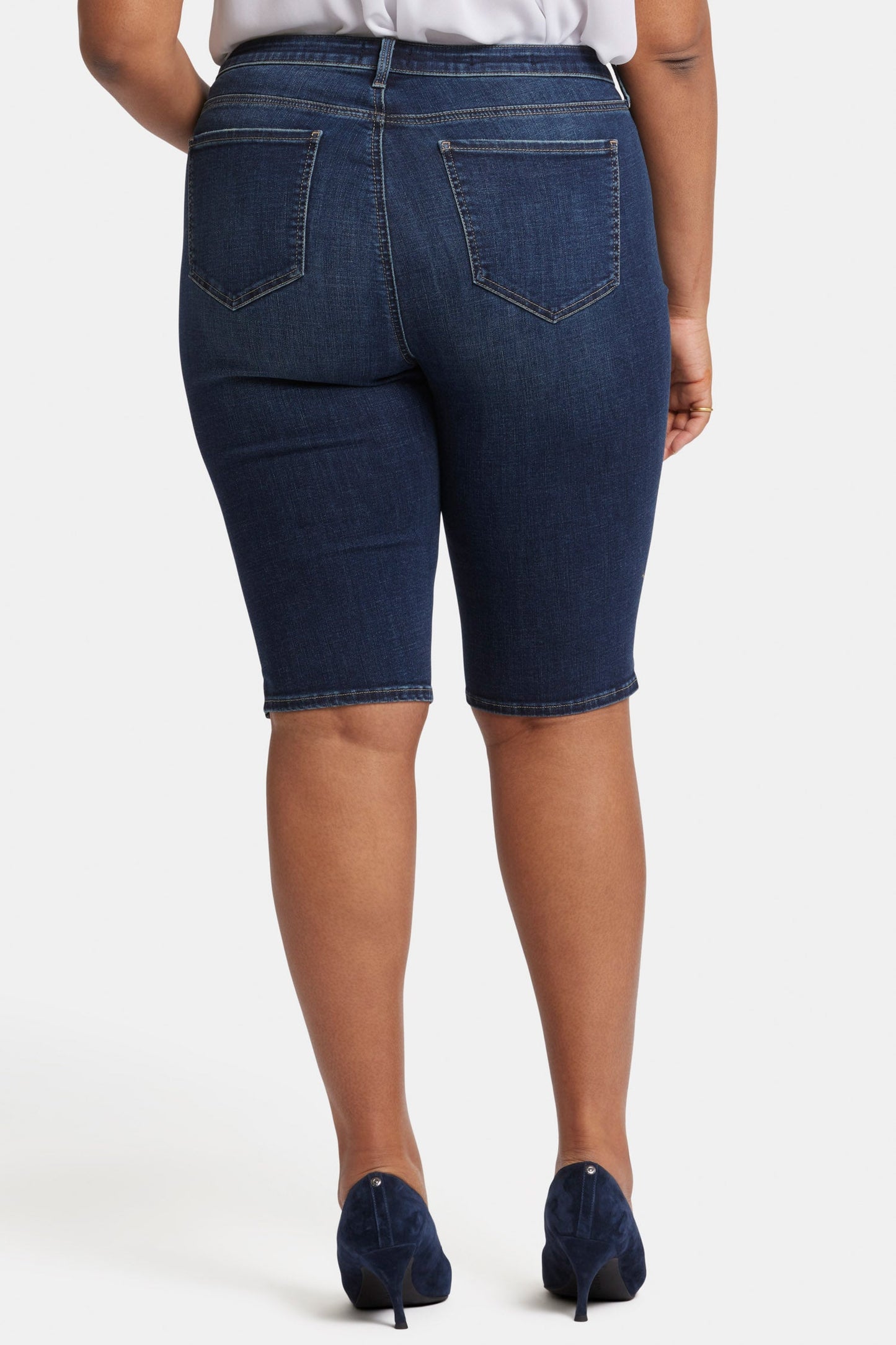 Sophie Bike Capri Jeans In Plus Size - Lotus Gardens