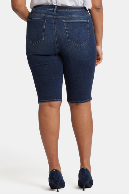 Sophie Bike Capri Jeans In Plus Size - Lotus Gardens