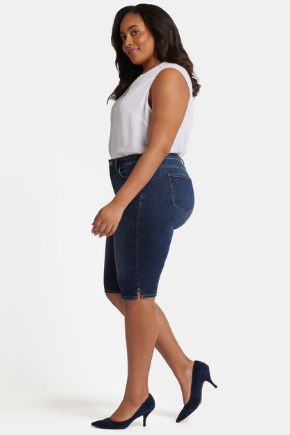 Sophie Bike Capri Jeans In Plus Size - Lotus Gardens