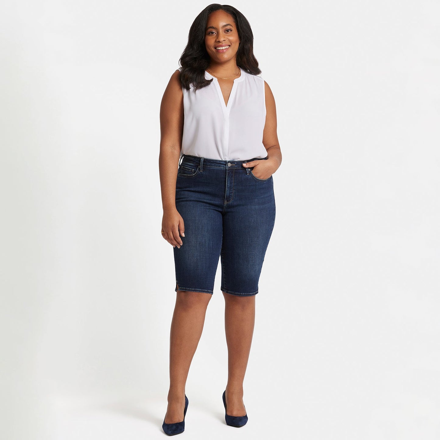 Sophie Bike Capri Jeans In Plus Size - Lotus Gardens