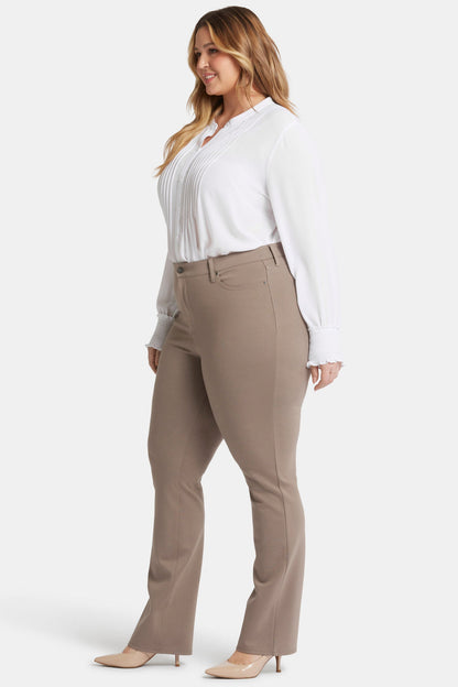 Marilyn Straight Pants In Plus Size - Saddlewood