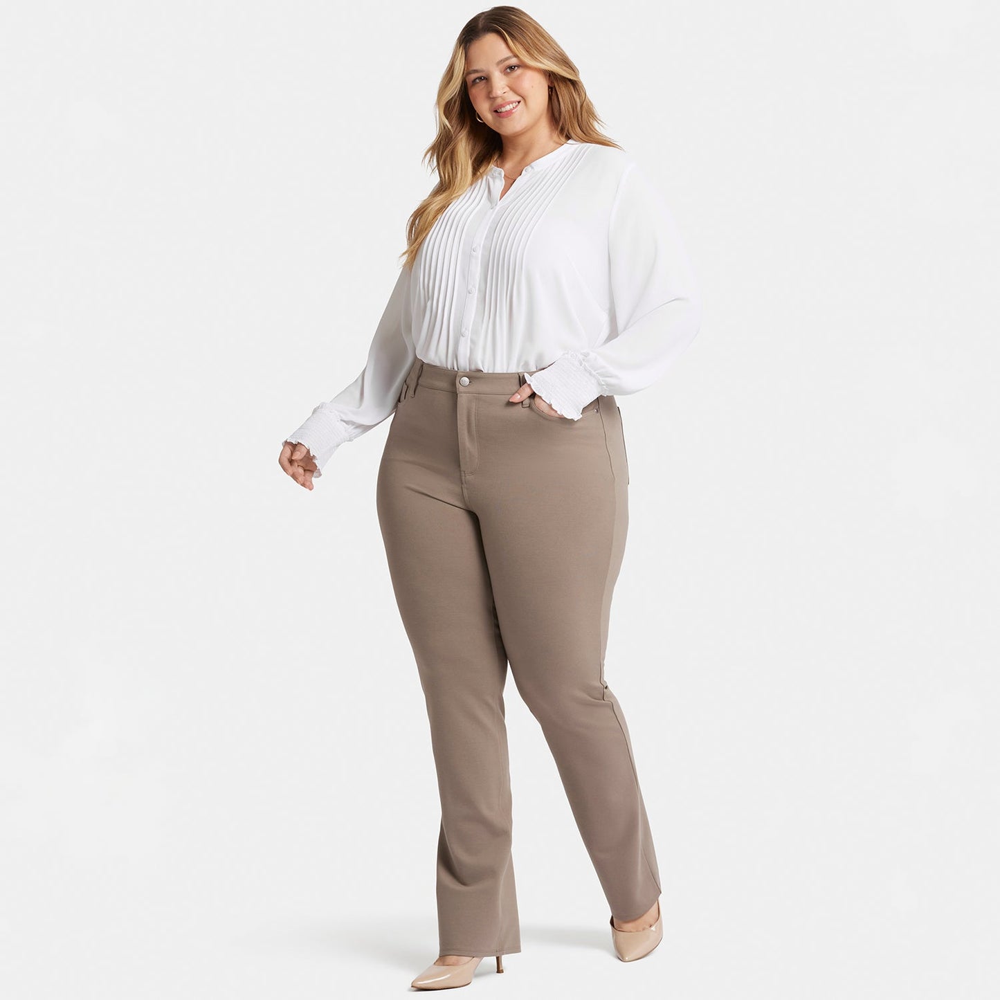 Marilyn Straight Pants In Plus Size - Saddlewood