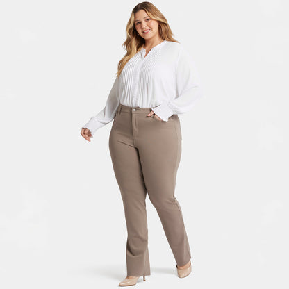 Marilyn Straight Pants In Plus Size - Saddlewood