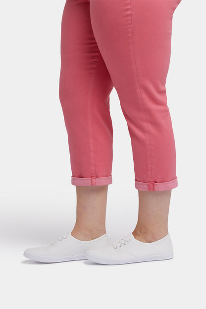 Chloe Skinny Capri Jeans In Plus Size - Spiced Coral