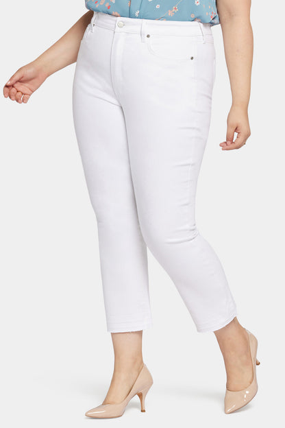 Marilyn Straight Ankle Jeans In Plus Size - Optic White