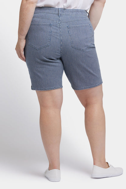 Ella Denim Shorts In Plus Size - Malaga Stripe