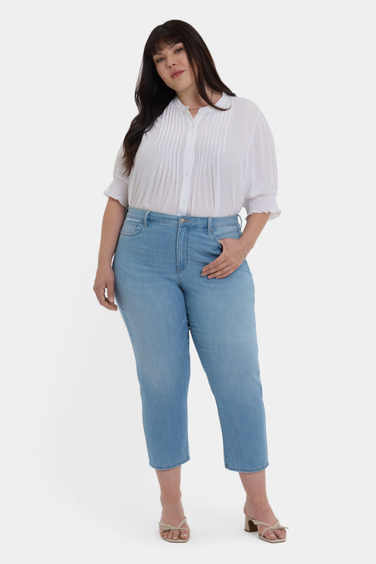 Relaxed Piper Crop Jeans In Plus Size - Canary Beach
