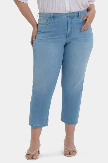 Relaxed Piper Crop Jeans In Plus Size - Canary Beach