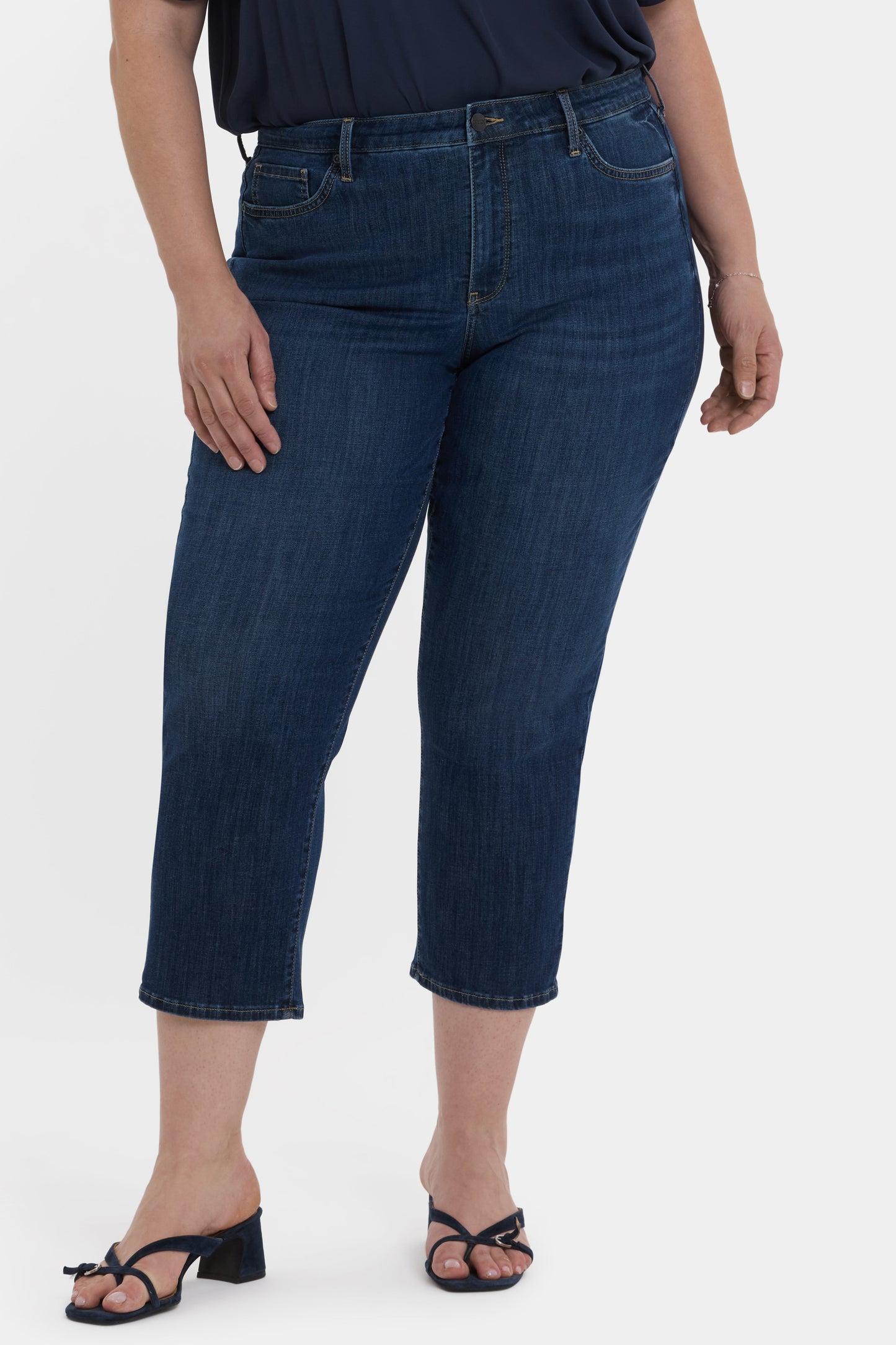 Relaxed Piper Crop Jeans In Plus Size - Rio Rapids