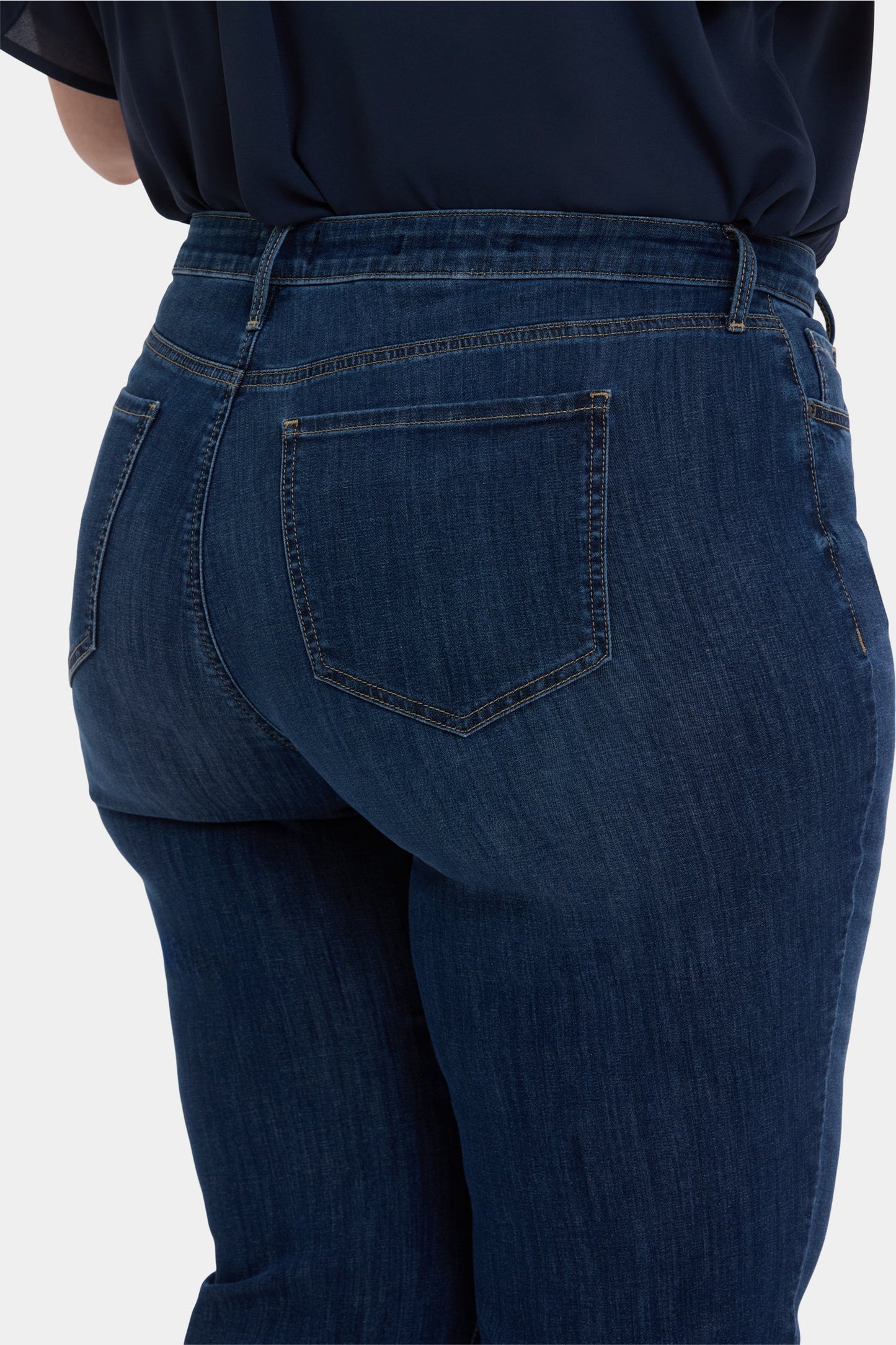 Relaxed Piper Crop Jeans In Plus Size - Rio Rapids