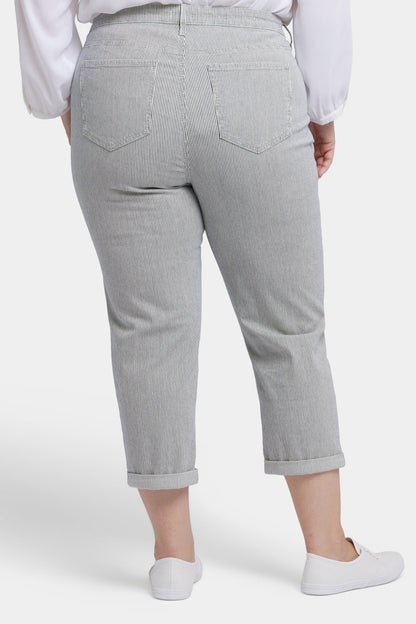 Chloe Skinny Capri Jeans In Plus Size - Luarca Stripe