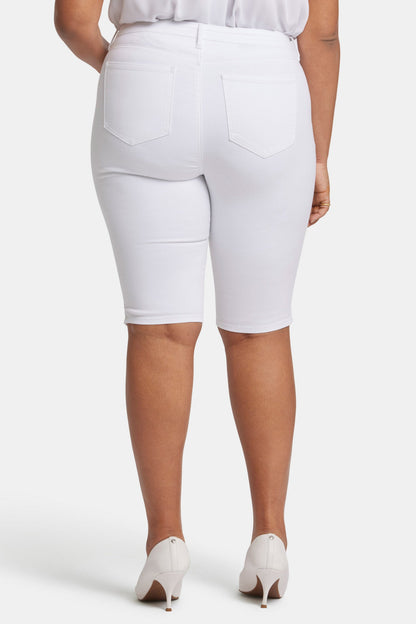 Sophie Bike Capri Jeans In Plus Size - Optic White