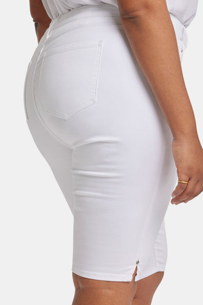 Sophie Bike Capri Jeans In Plus Size - Optic White