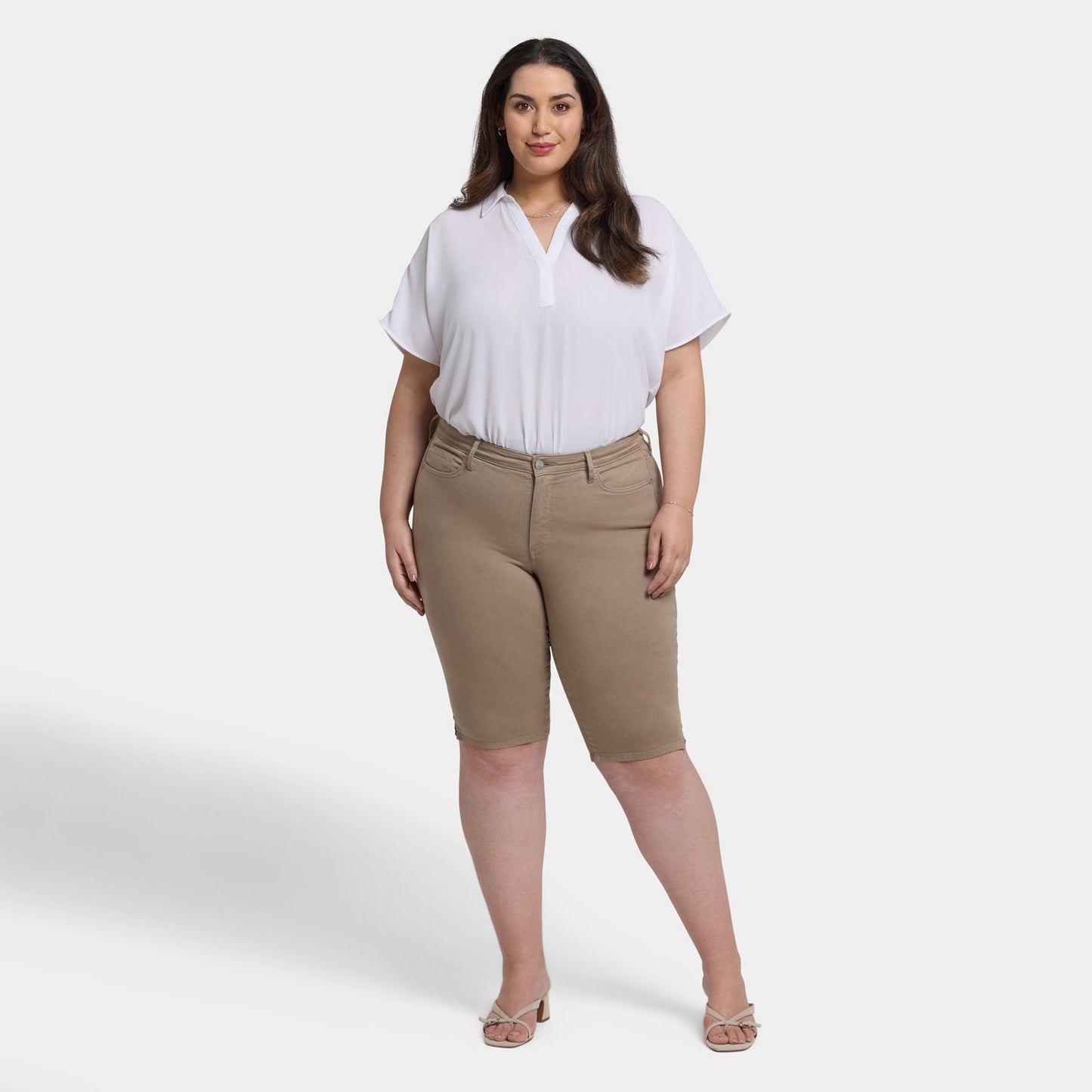 Sophie Bike Capri Jeans In Plus Size - Saddlewood