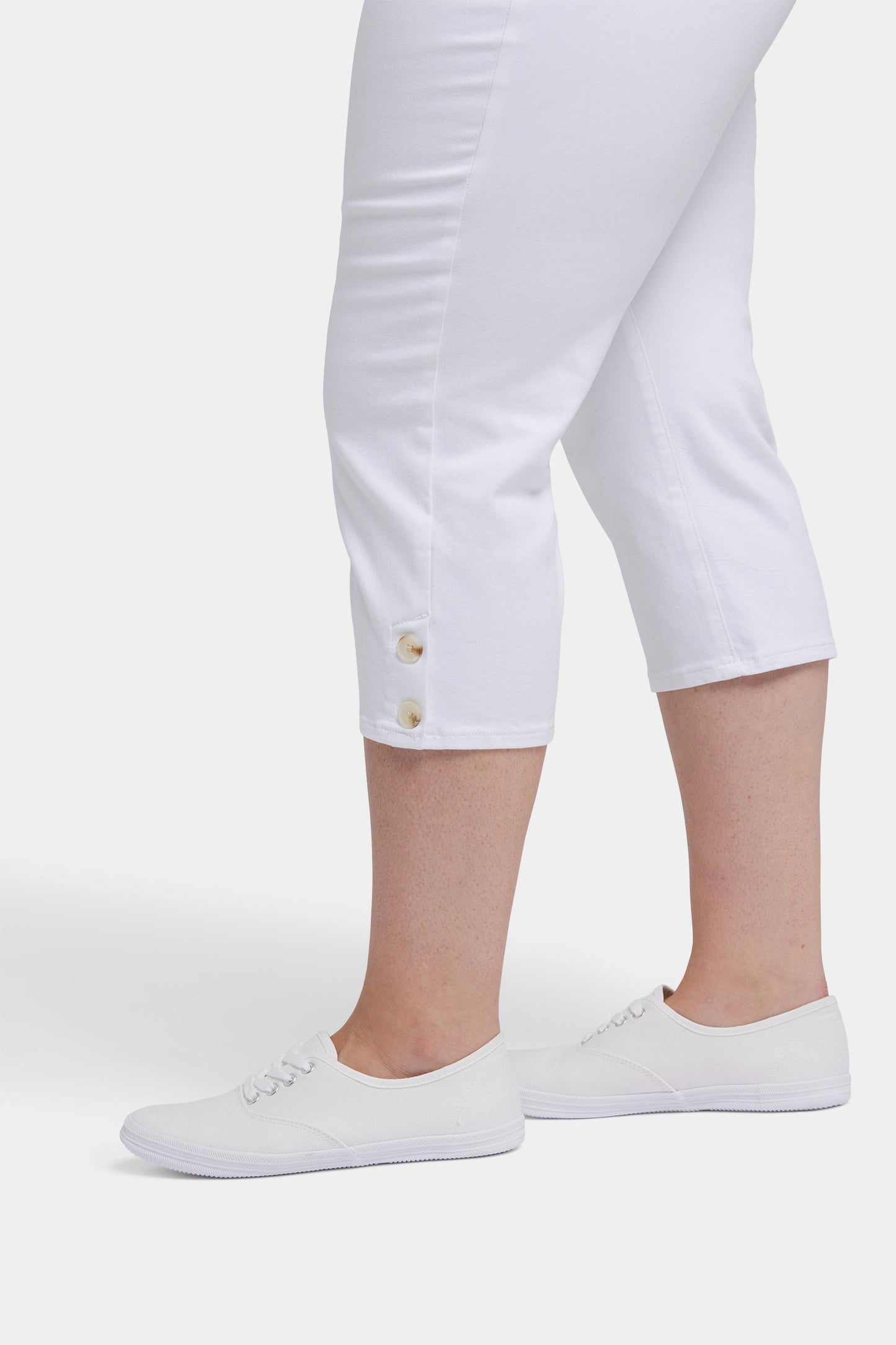 Marilyn Straight Crop Jeans In Plus Size - Optic White