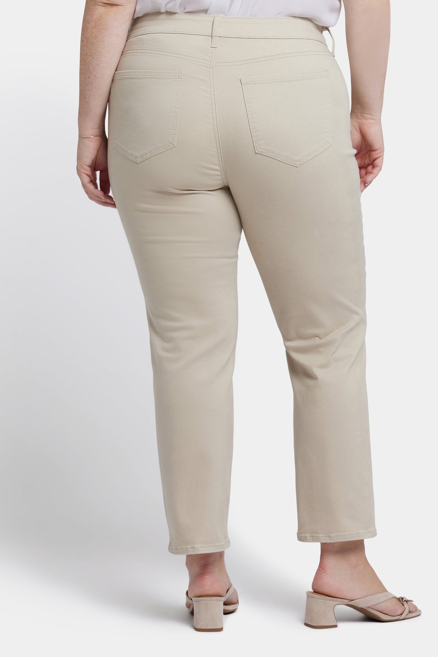 Marilyn Straight Ankle Jeans In Plus Size - Feather