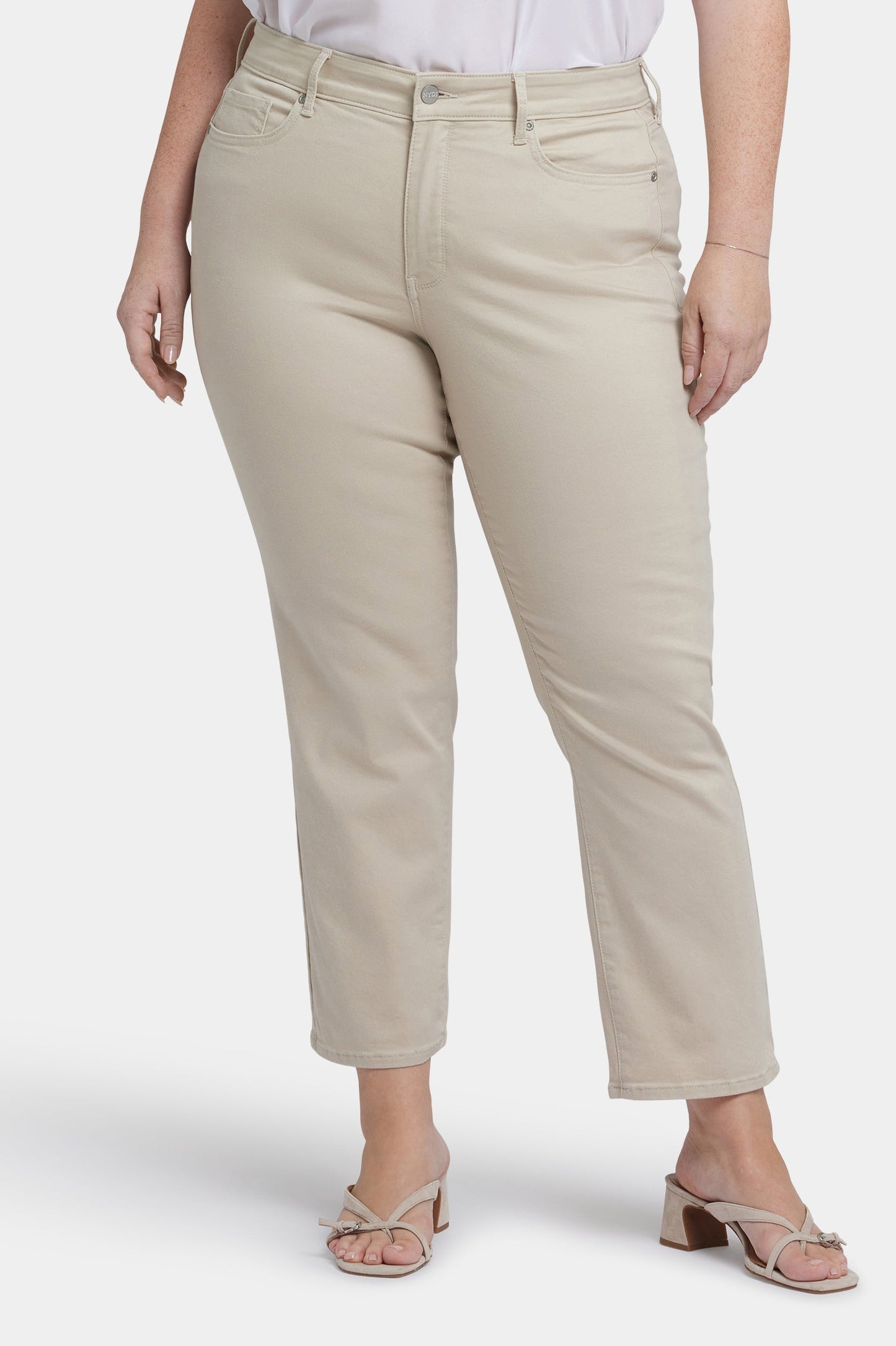 Marilyn Straight Ankle Jeans In Plus Size - Feather