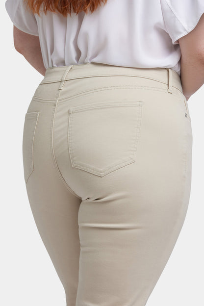 Marilyn Straight Ankle Jeans In Plus Size - Feather