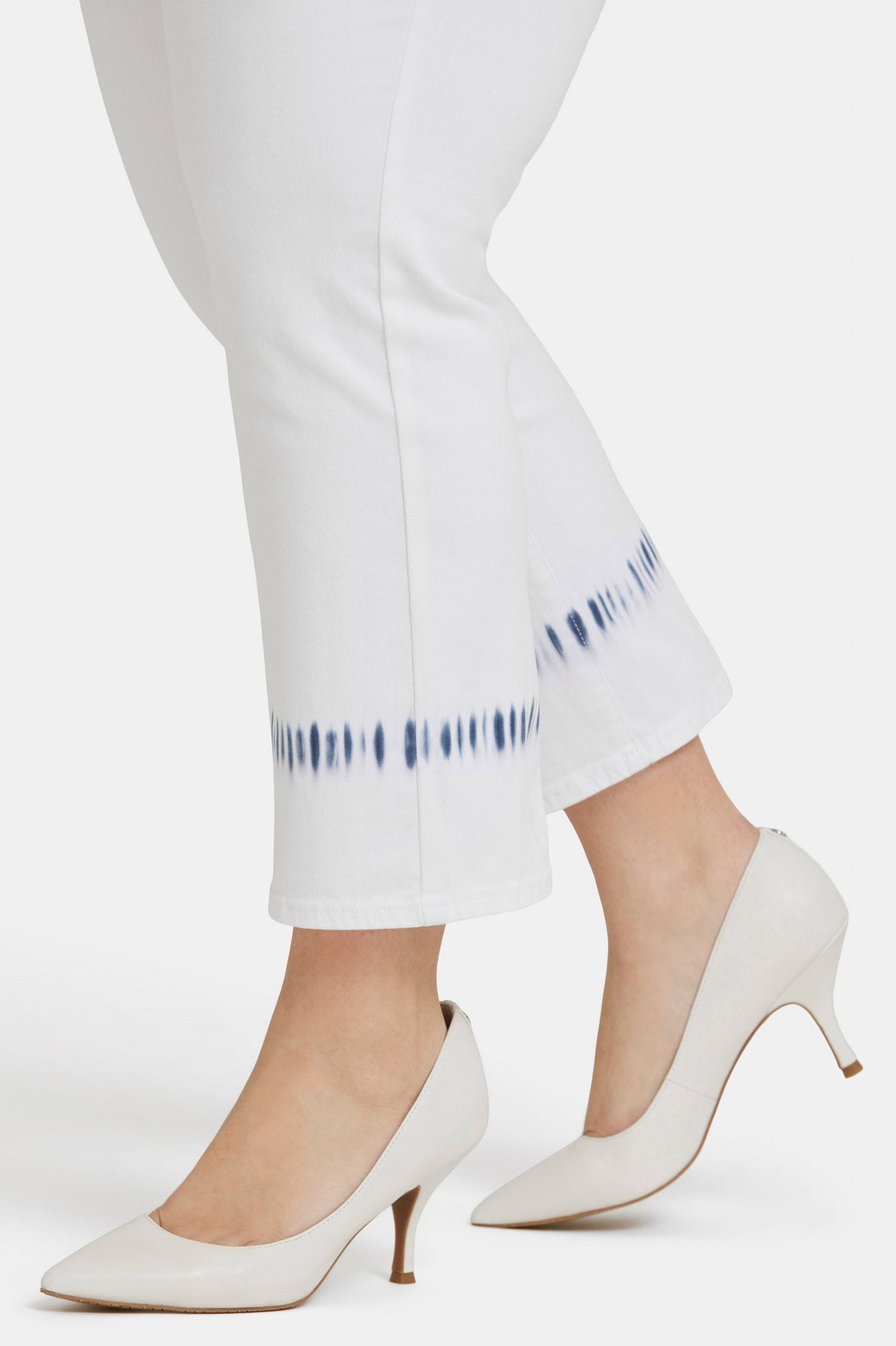 Marilyn Straight Ankle Jeans In Plus Size - Wave Tie Dye