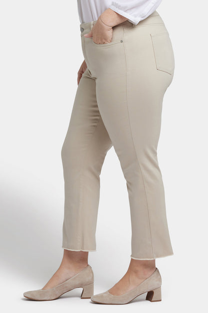 Marilyn Straight Ankle Jeans In Plus Size - Feather
